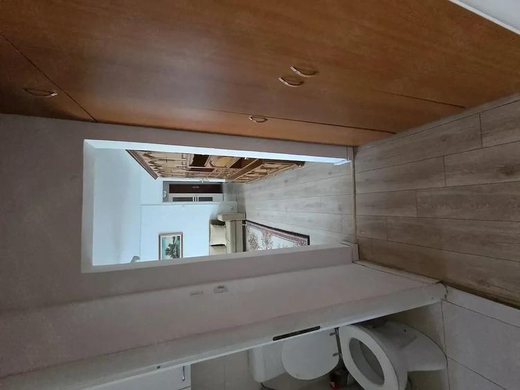 Apartament cu 2 camere semidecomandat în Girocului