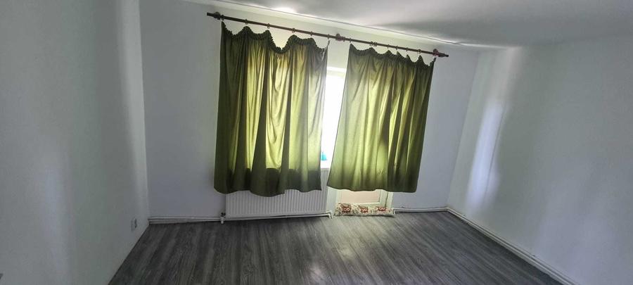 Vand apartament 3 camere decomandat - 5