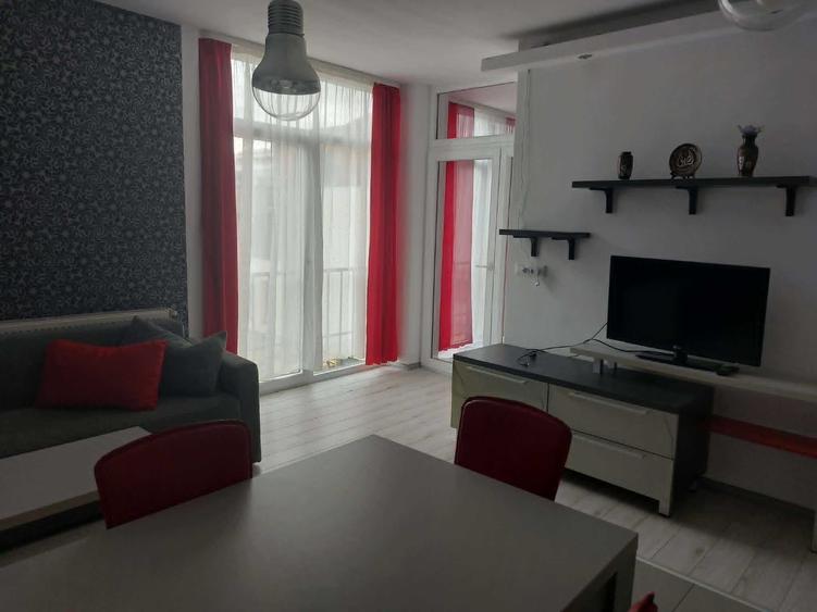Apartament cu 2 camere semidecomandat în Florești