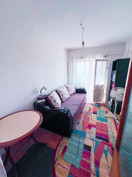 Apartament cu 4 camere decomandat în Ultracentral