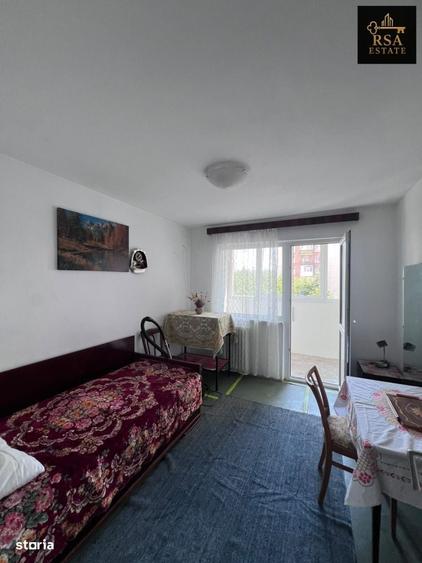 Apartament cu 3 camere decomandat în Ostroveni