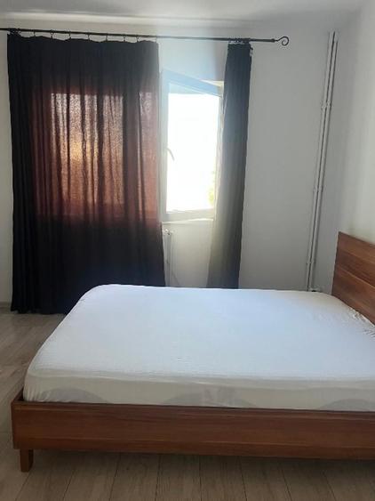 Apartament cu 2 camere decomandat în Drumul Taberei