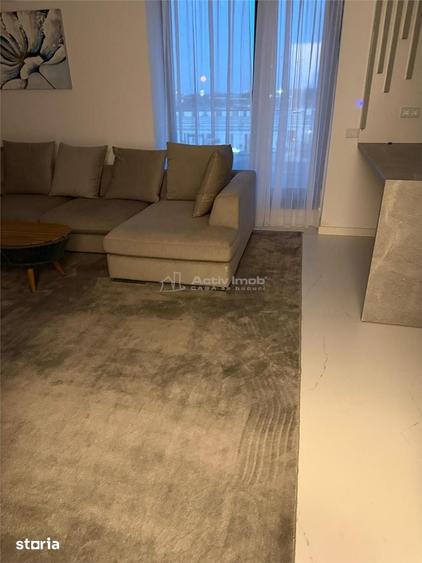 Apartament cu 4 camere decomandat în Central