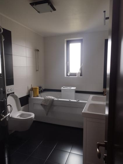 Casă individuală cu 4 camere cu Canalizare în Făget