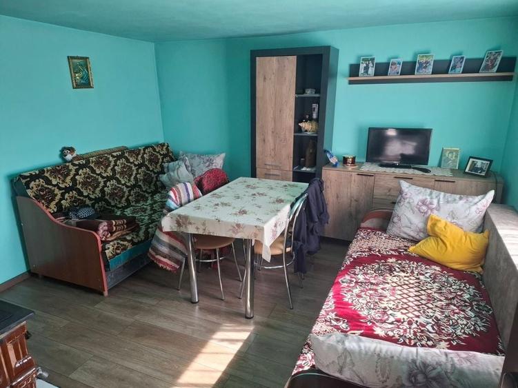 Casă cu 3 camere cu Teren 2000 Mp în Rusu de Sus