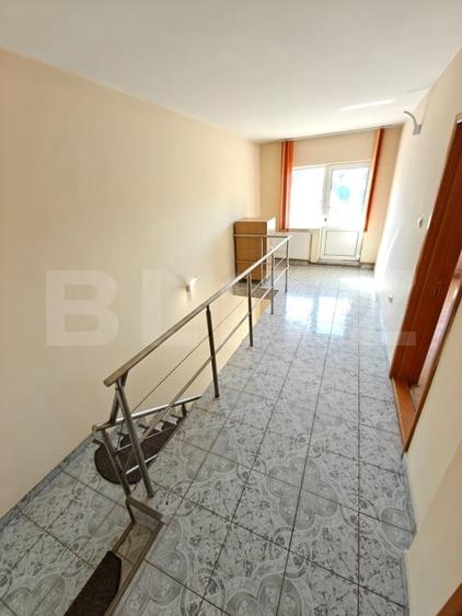 Duplex cu 6 camere cu Canalizare în Exercițiu
