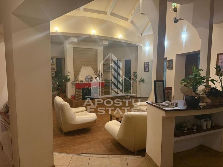 Casă cu 5 camere cu Teren 1473 Mp în Calea Urseni