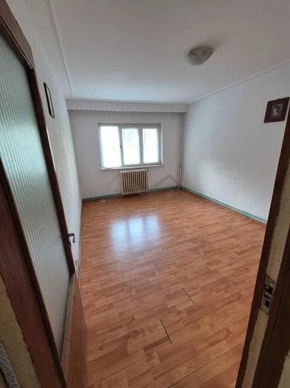 Apartament cu 2 camere decomandat în Alexandru cel Bun