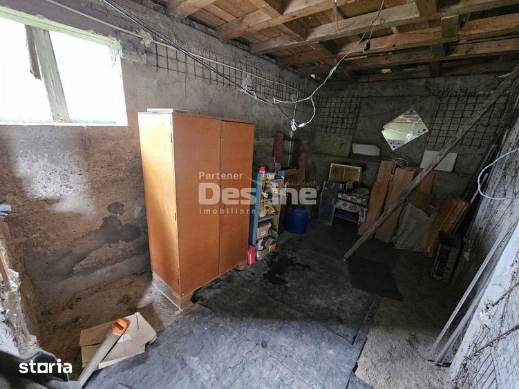 Casă cu 2 camere cu Canalizare în Central