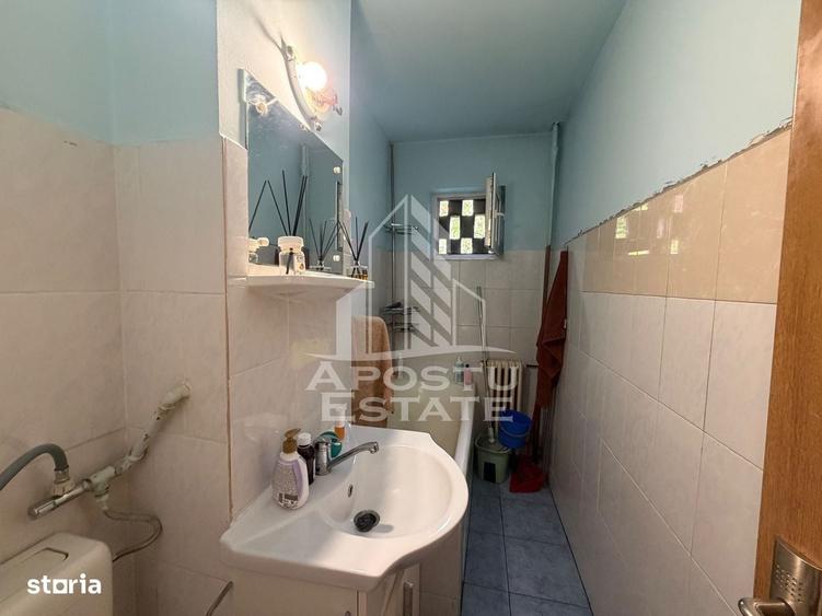 Apartament cu 3 camere decomandat în Dacia