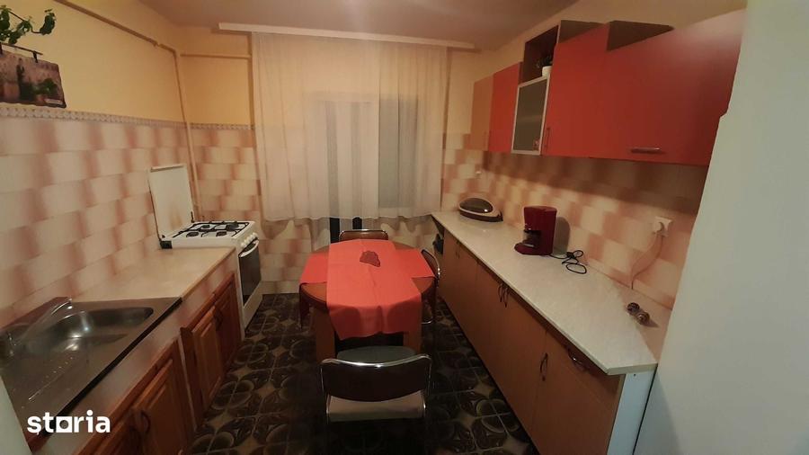 Apartament cu 2 camere decomandat în Ampoi 3