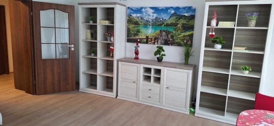 Apartament cu 3 camere decomandat, mobilat în Iancului