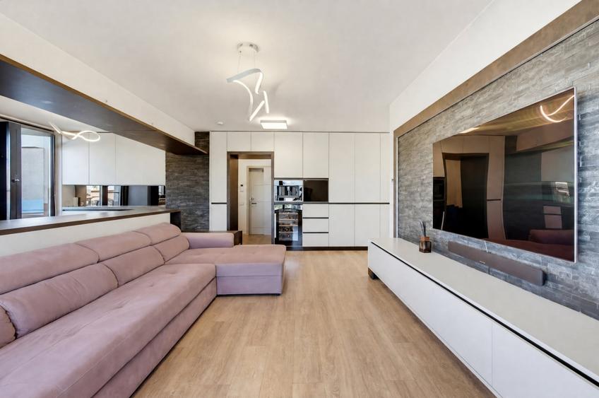 Apartament cu 3 camere decomandat, mobilat în Tătărași
