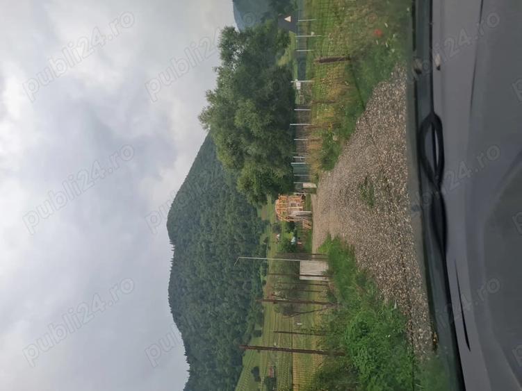 Teren intravilan de vanzare - 1