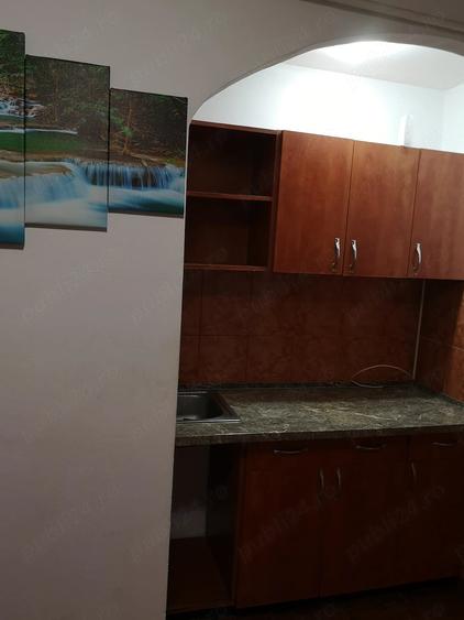 Apartament cu 2 camere decomandat în Lipovei