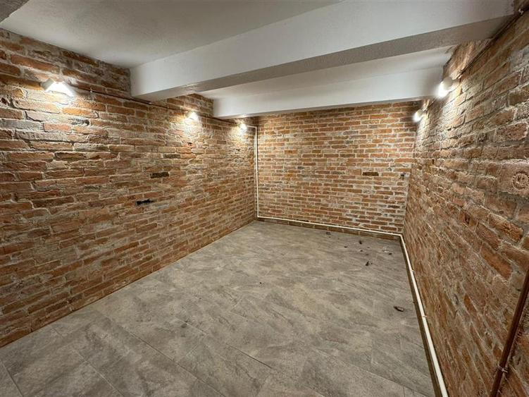 Spațiu comercial, de 200 mp, în Sud-Est