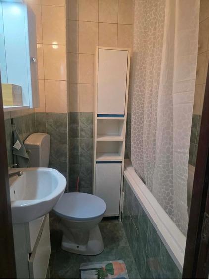 Garsonieră decomandată în Central