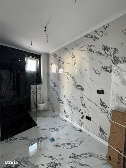 Casă cu 4 camere cu Teren 250 Mp în Central