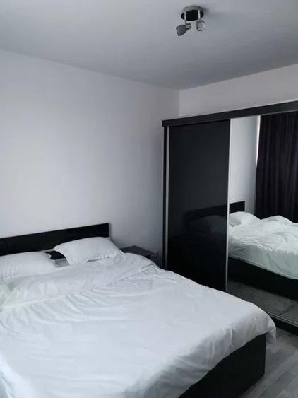 Apartament cu 2 camere decomandat, mobilat în Eroii Revoluției