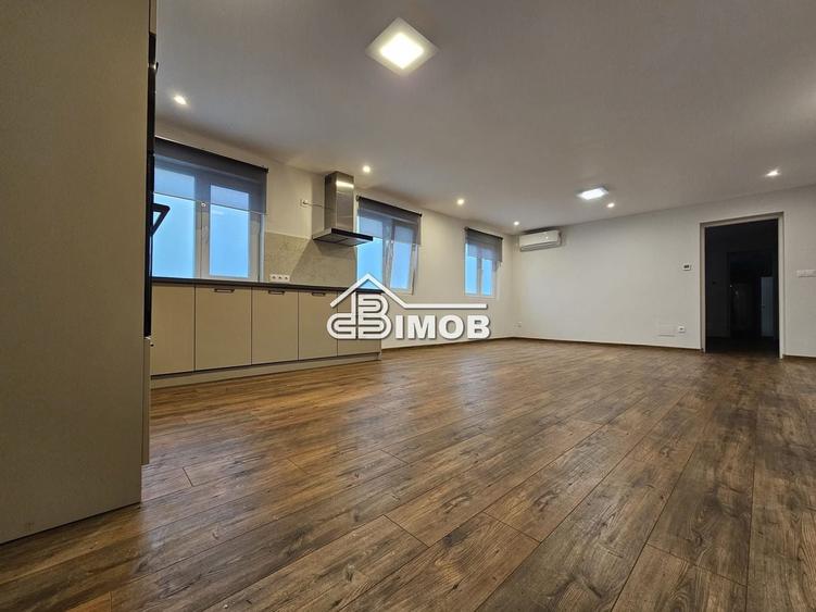 Casă individuală cu 4 camere cu Canalizare în Exterior Nord
