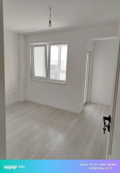 Ap.2 cam,D,57 mp,et.2,bloc nou,Strada Soarelui - 1