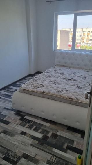 Apartament cu 2 camere decomandat în Central — fotografia 1