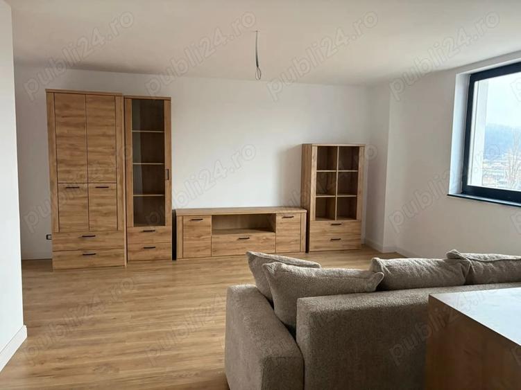 Apartament cu 2 camere decomandat în Precista