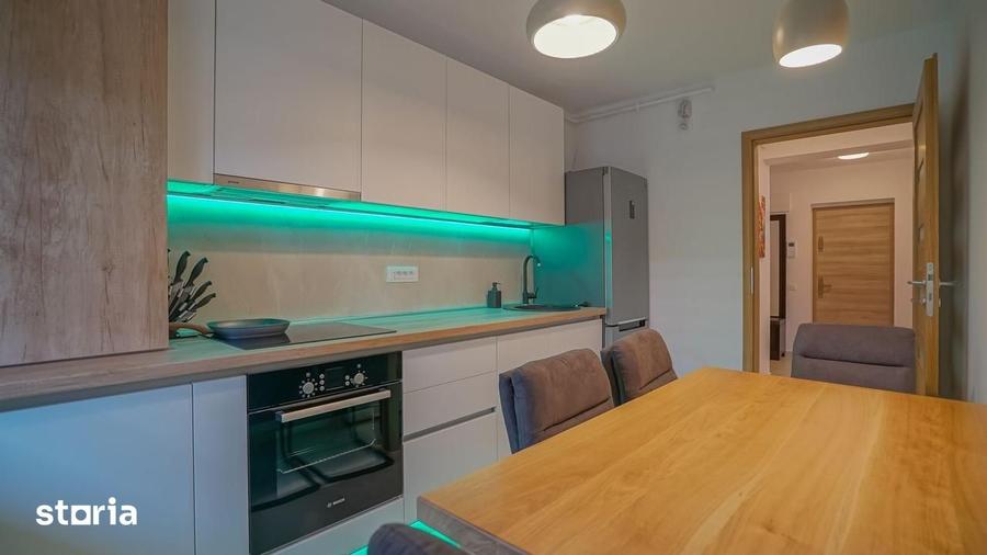 Apartament cu 2 camere decomandat în Tractorul
