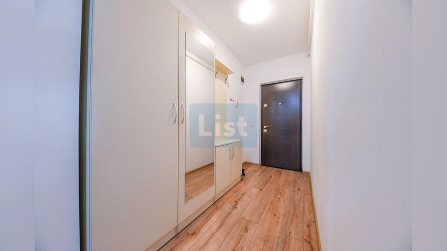 Apartament cu 3 camere semidecomandat în Între Lacuri