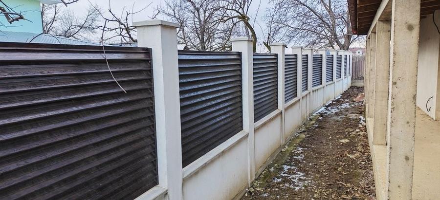 Casă cu 4 camere în Cotu Vameș
