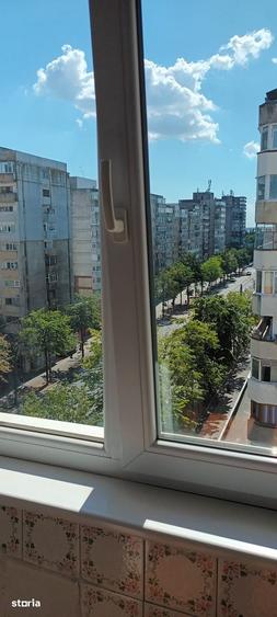 Apartament cu 4 camere decomandat în Unirii Sud