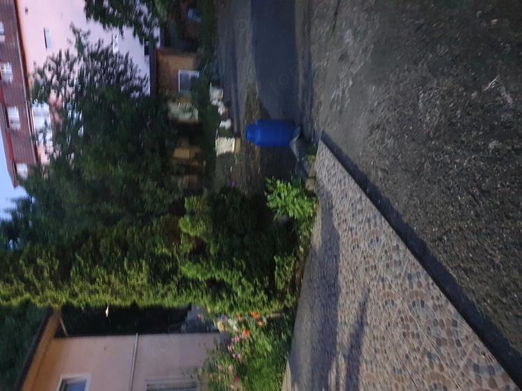 Casă cu Teren 960 Mp în Girocului