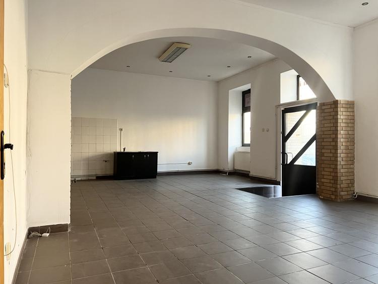Apartament cu 3 camere decomandat în Iosefin