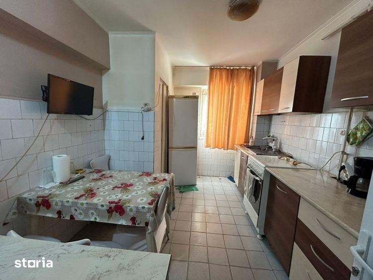 Apartament cu 3 camere, mobilat în Viziru 3