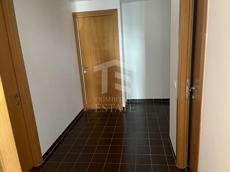 Apartament cu 3 camere decomandat, mobilat în Mihai Bravu