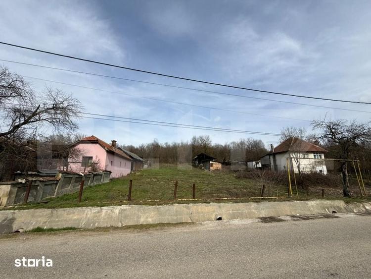 Teren de 1900 mp, în Bălești