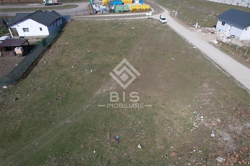 Teren Construcții intravilan de 1400 mp, în Viișoara