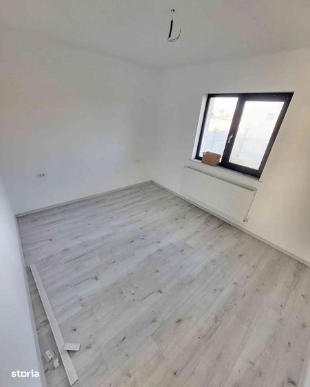 Casă cu 3 camere în Hemeiuș
