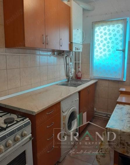 Apartament cu 3 camere semidecomandat, mobilat în Mănăștur