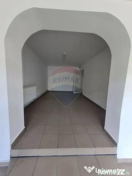 Spațiu comercial, de 90 mp, în Nord