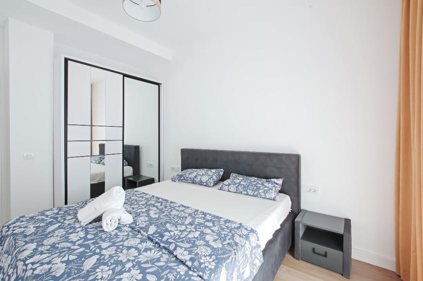 Apartament cu 2 camere semidecomandat, mobilat în Baza 3