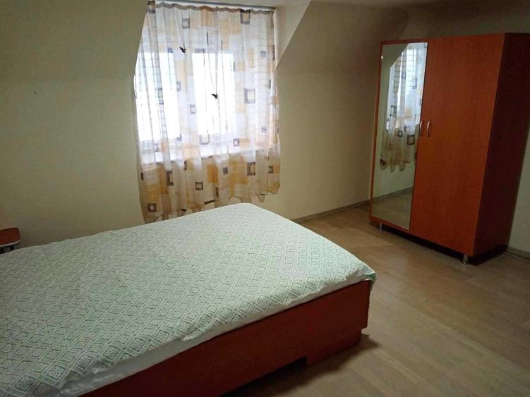 Apartament cu 4 camere semidecomandat în Ultracentral