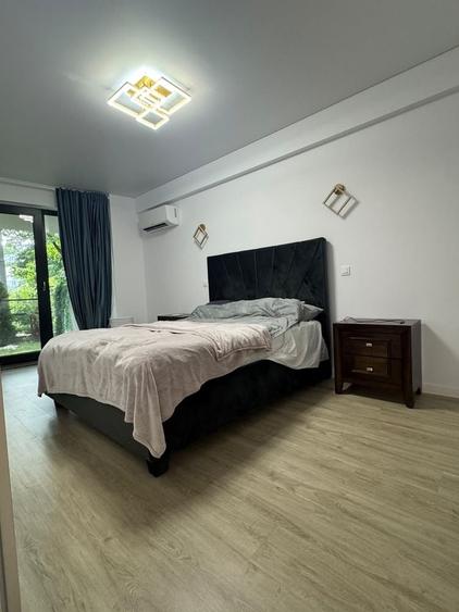 Apartament cu 3 camere decomandat în Sârbi