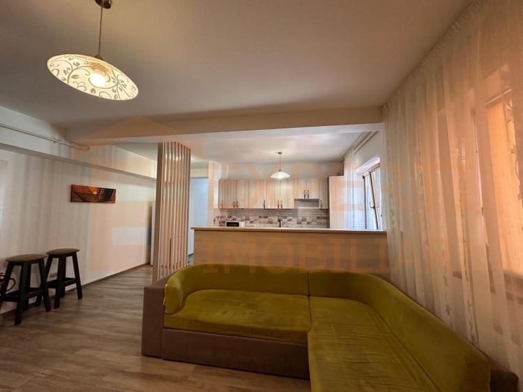 Apartament cu 2 camere decomandat, mobilat în Faleza Nord
