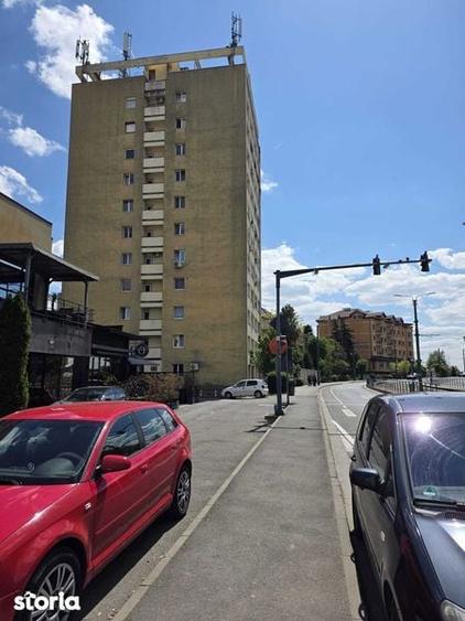 Apartament cu 2 camere decomandat în Romanilor
