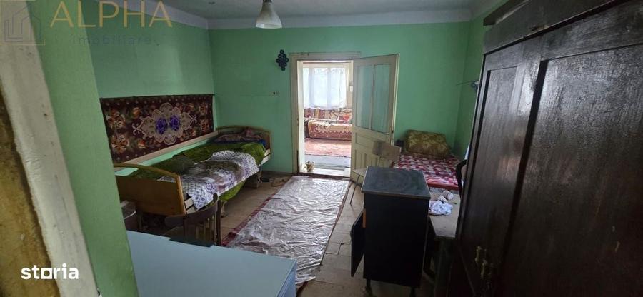 Casă cu 3 camere cu Teren 2400 Mp în Blăjenii de Jos