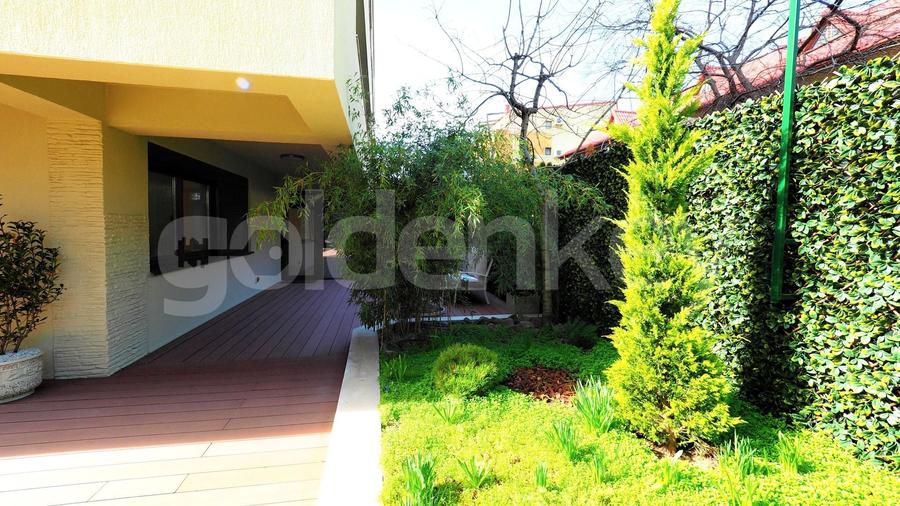 Apartament cu 4 camere decomandat, mobilat în Herăstrău