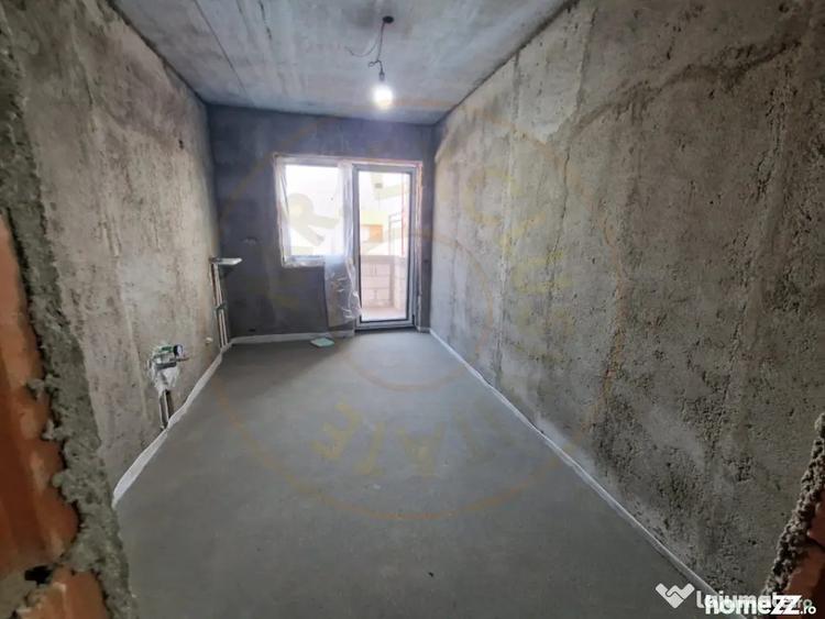 Apartament cu 3 camere decomandat în Smeura