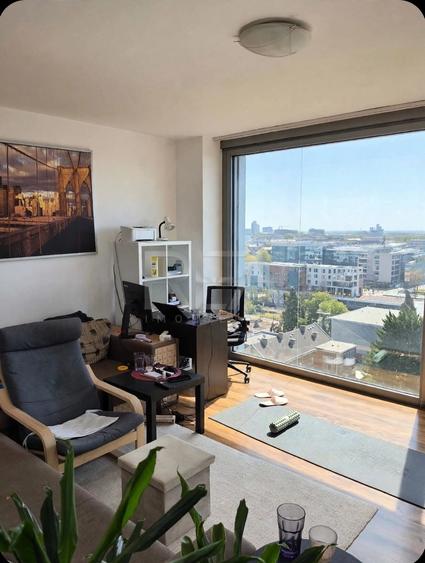Apartament cu 4 camere decomandat, mobilat în Apărătorii Patriei