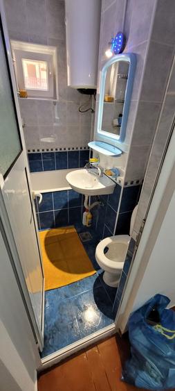 Apartament cu 2 camere semidecomandat în Breznița-Ocol